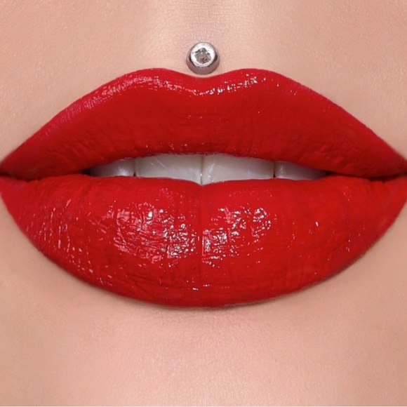 Jeffree Star Other - JEFFREE STAR 💚 SUPREME GLOSS RED AFFAIR NIB